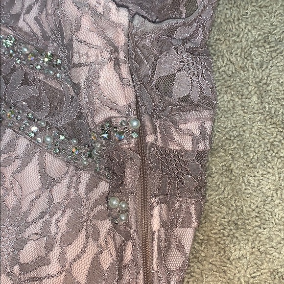 Dress - Picture 6 of 6